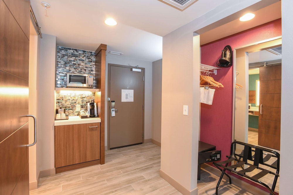 Hilton Garden Inn Cincinnati Midtown 8/58