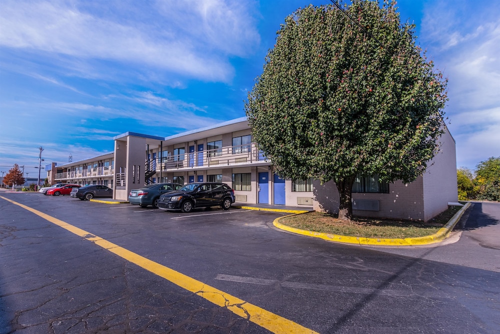Baymont by Wyndham Rock Hill 3/52