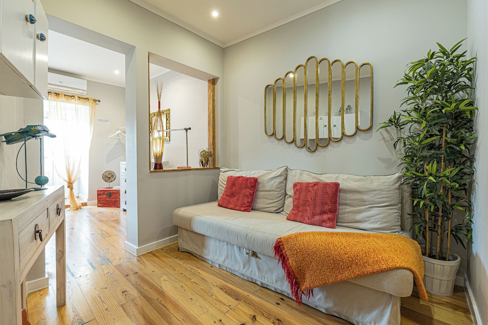 Lisbon Core Apartments In Bairro Alto Chiado 30/50