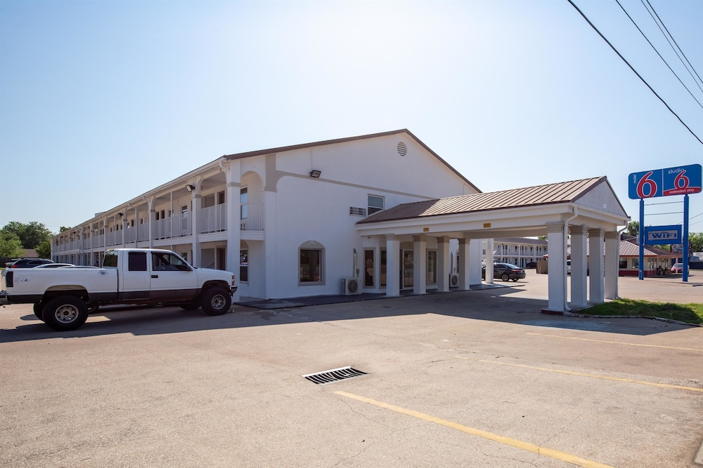 Motel6 Bryan, TX - University Area 36/44