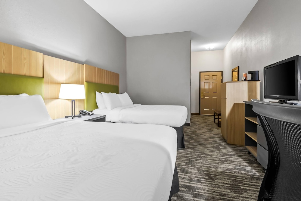 غرفة بسريرين كوين، Country Inn & Suites by Radisson, Aiken South 3/5