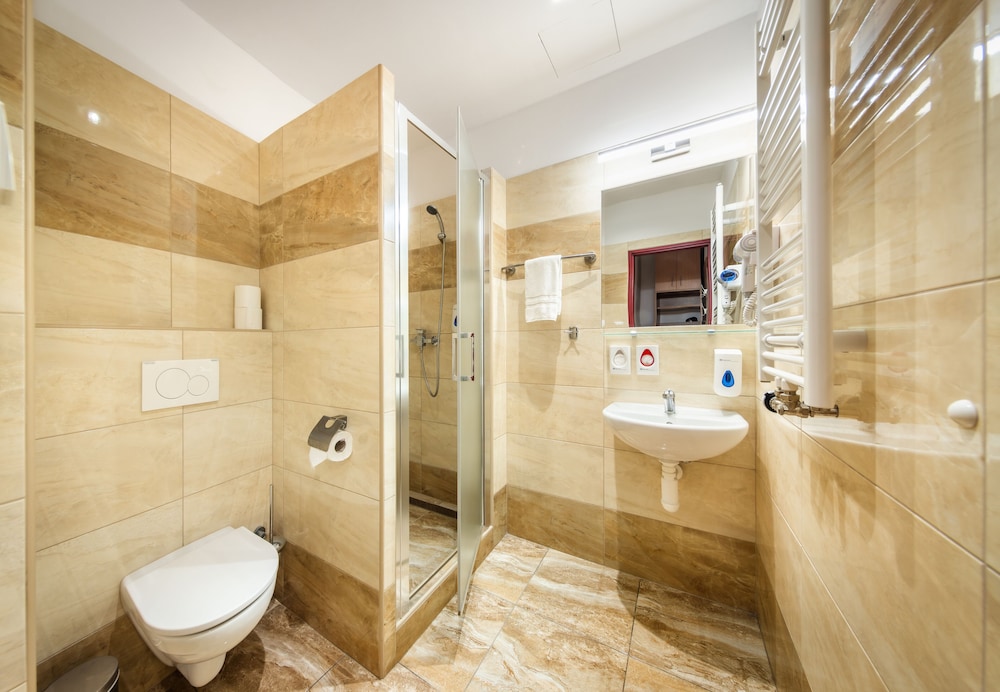 Hotel Golden City Garni 55/55