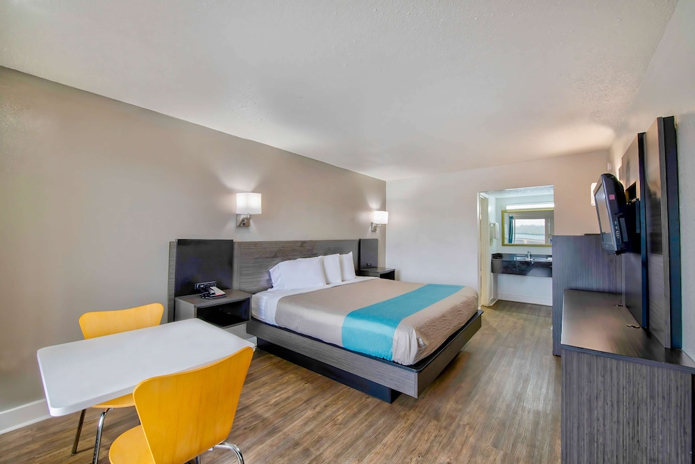 Motel6 Byron, GA 5/27