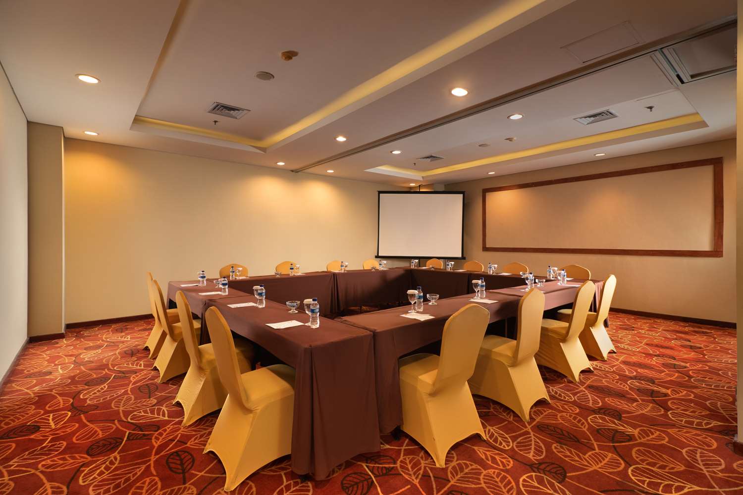 Best Western Plus Coco Palu 43/50