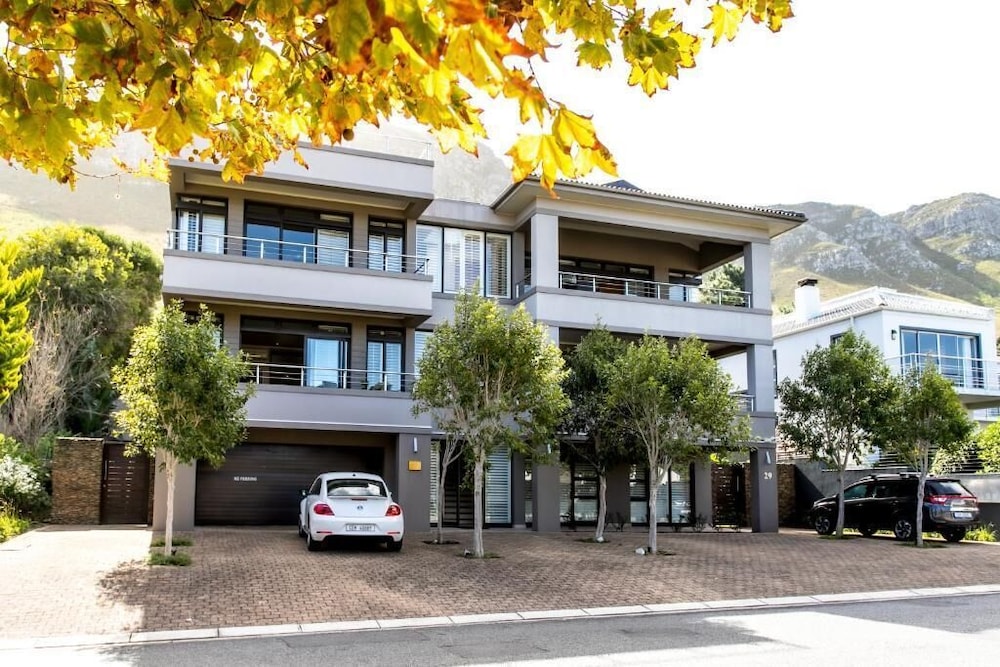 Selkirk House 43/50