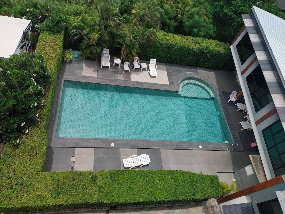 The Precious Apartment 64/66
