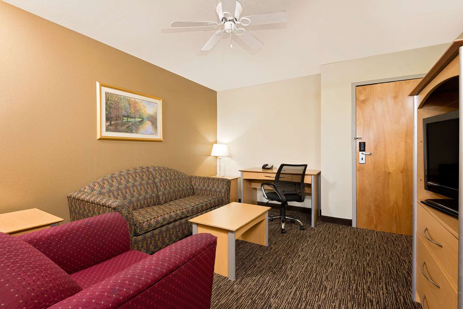 Baymont by Wyndham Lawrenceburg 6/11