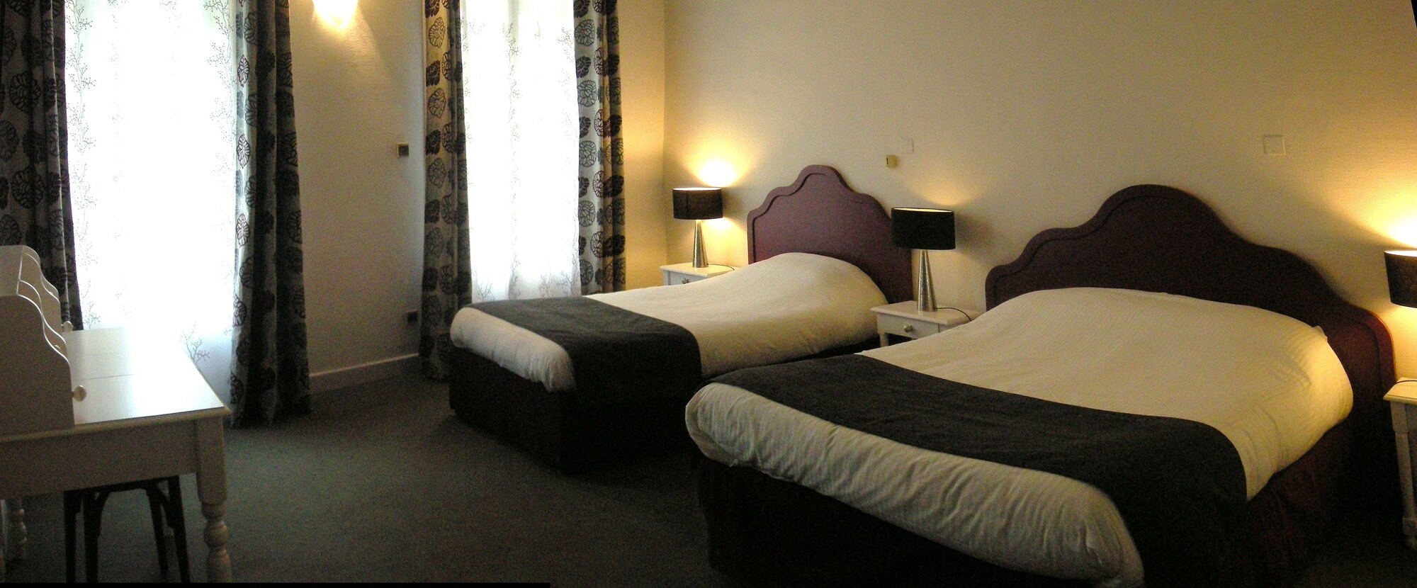 ROOM, TRIPLE