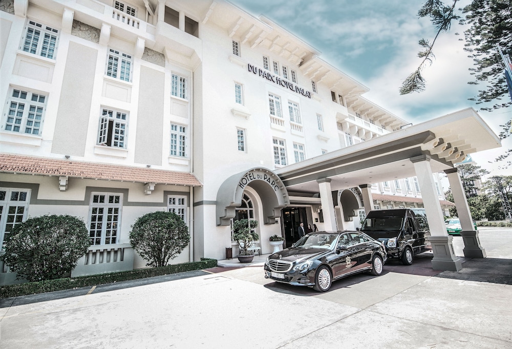 Dalat Hotel Du Parc 43/49