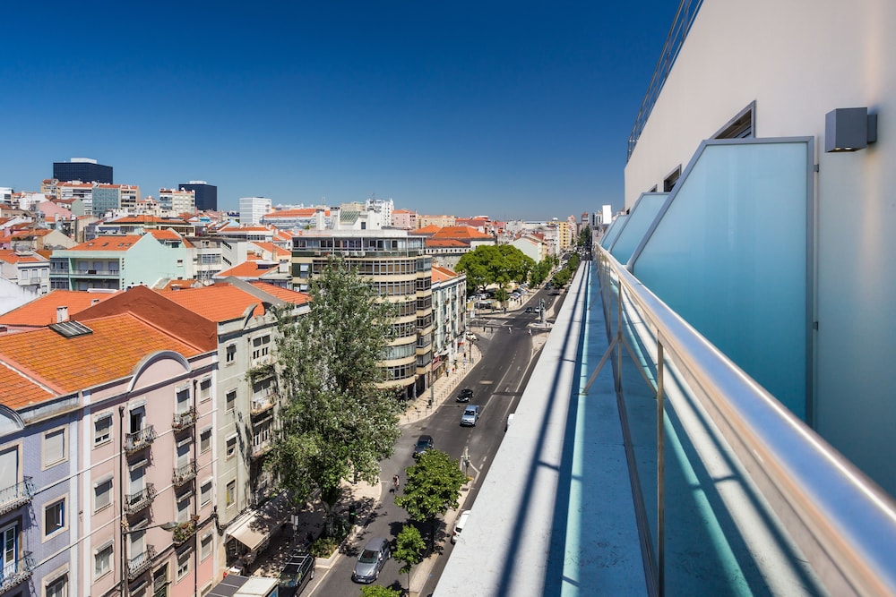 EMPIRE LISBON HOTEL 70/71