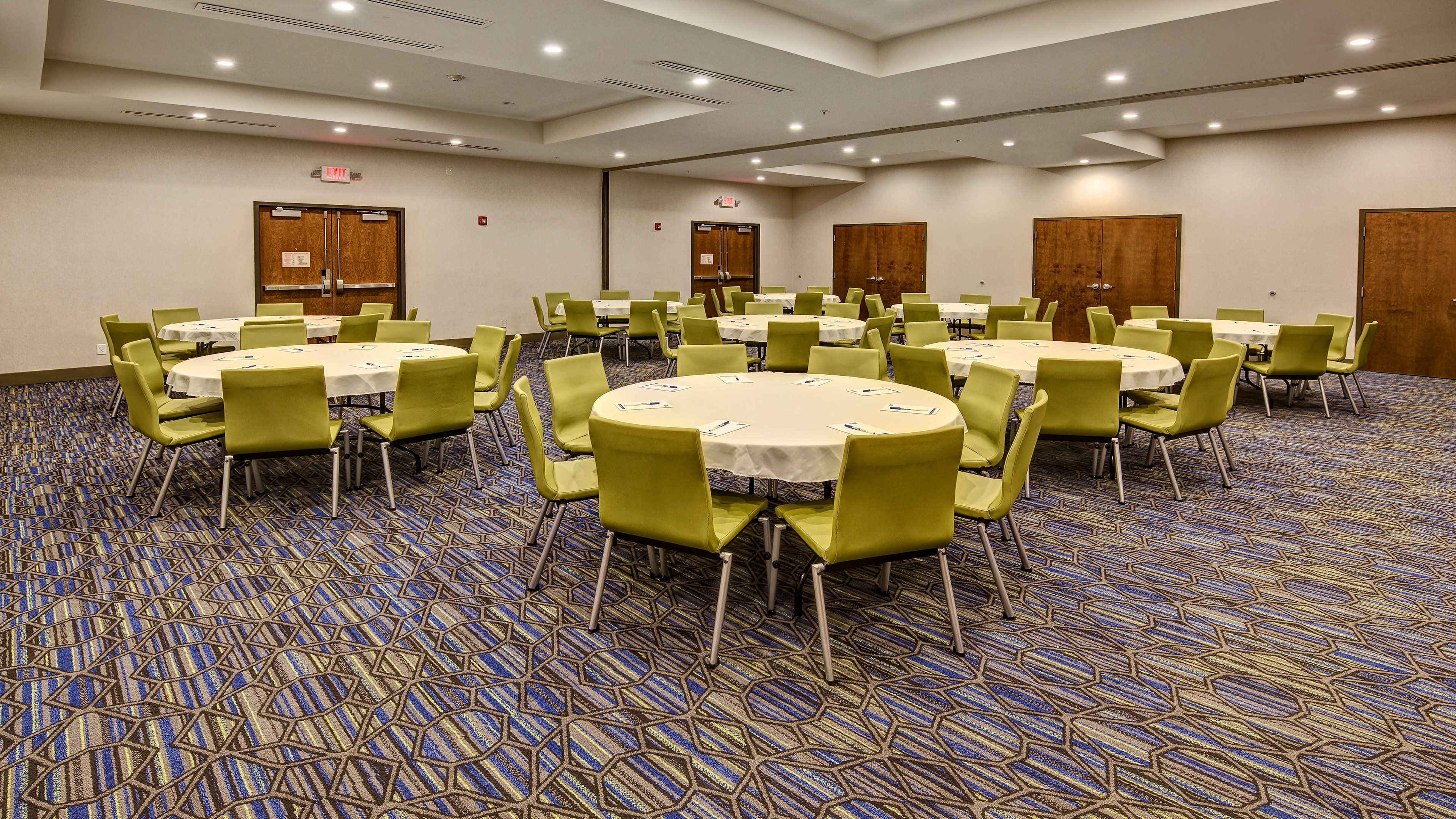 Holiday Inn Express Louisville Airport Expo Center 22/22