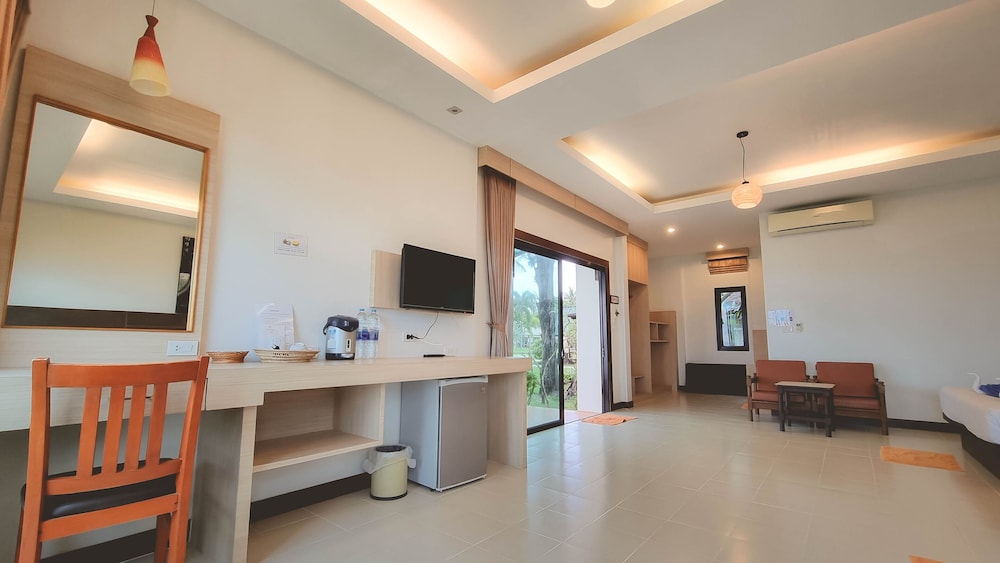 Golden Bay Cottage 28/75