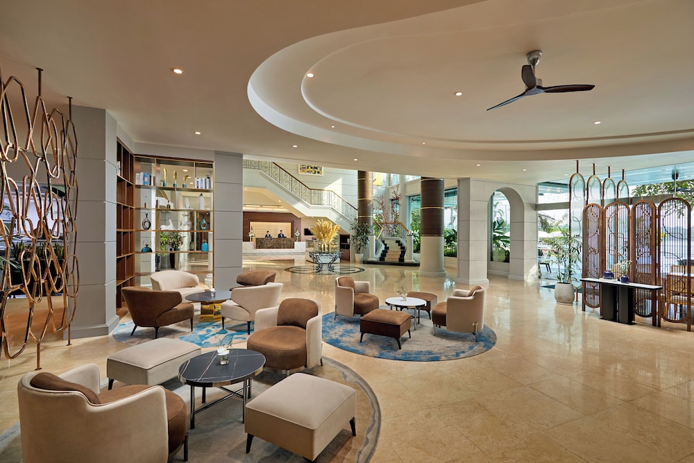 The Hanoi Club Hotel Lake Palais Residences 39/61