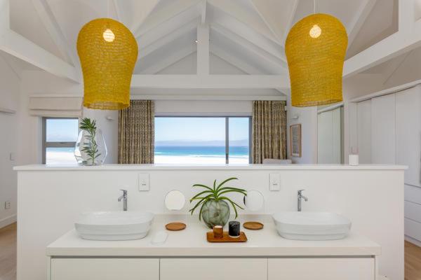 Cape Beach Villa 5/50