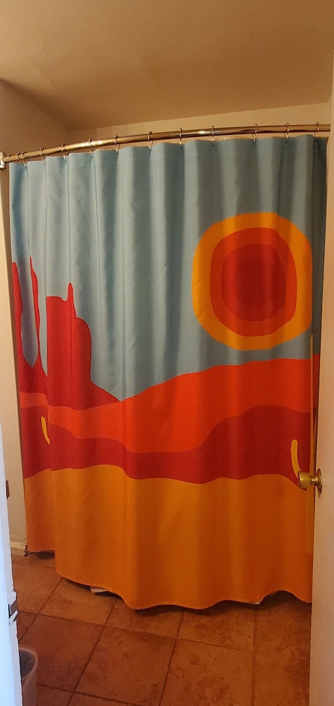 Apache Motel 26/48