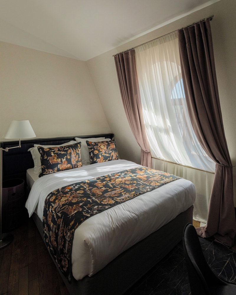 Hotel Puris Moedani 24/66