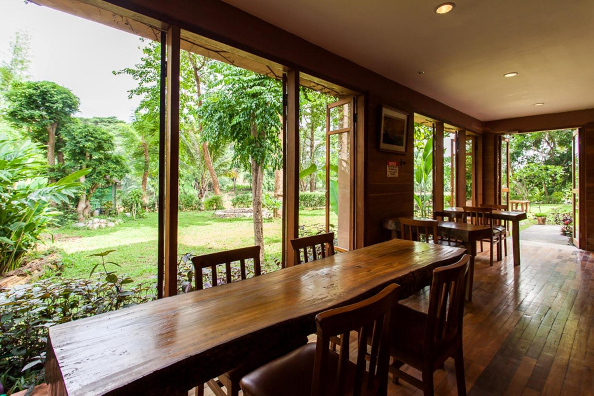 RIVERHOUSE RESORT 60/78