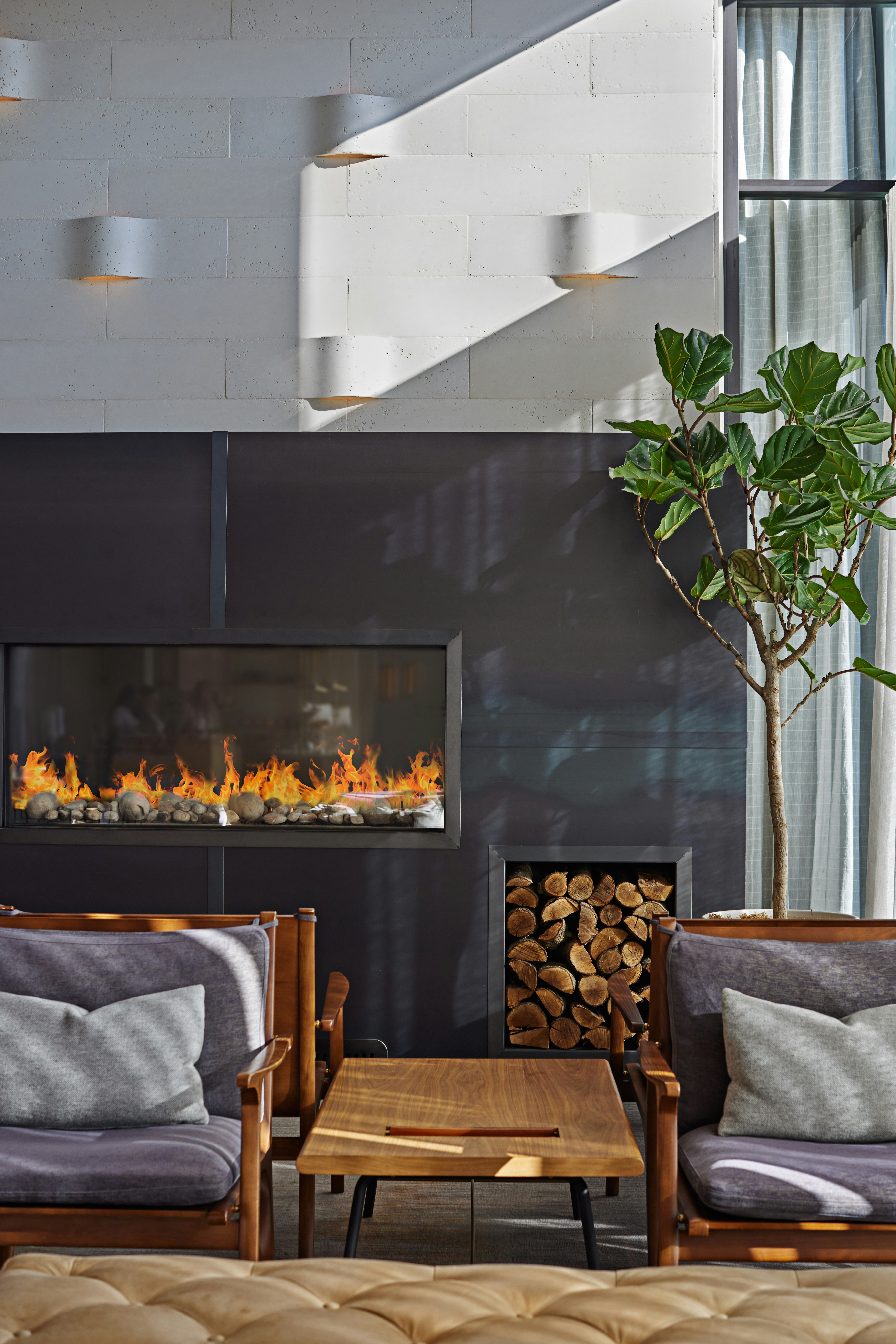 The Fort Sutter Sacramento Tapestry Collection By Hilton 45/77