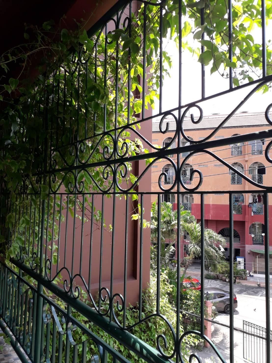 Baan Khun Mae Apartment 13/37