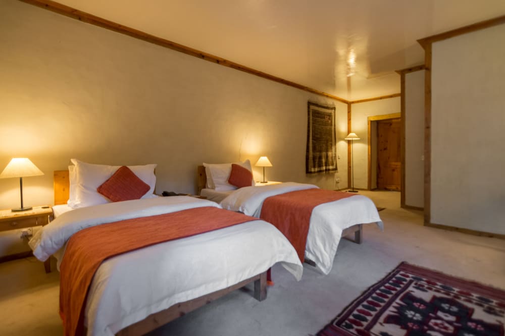 Serena Shigar Fort Residence 10/55