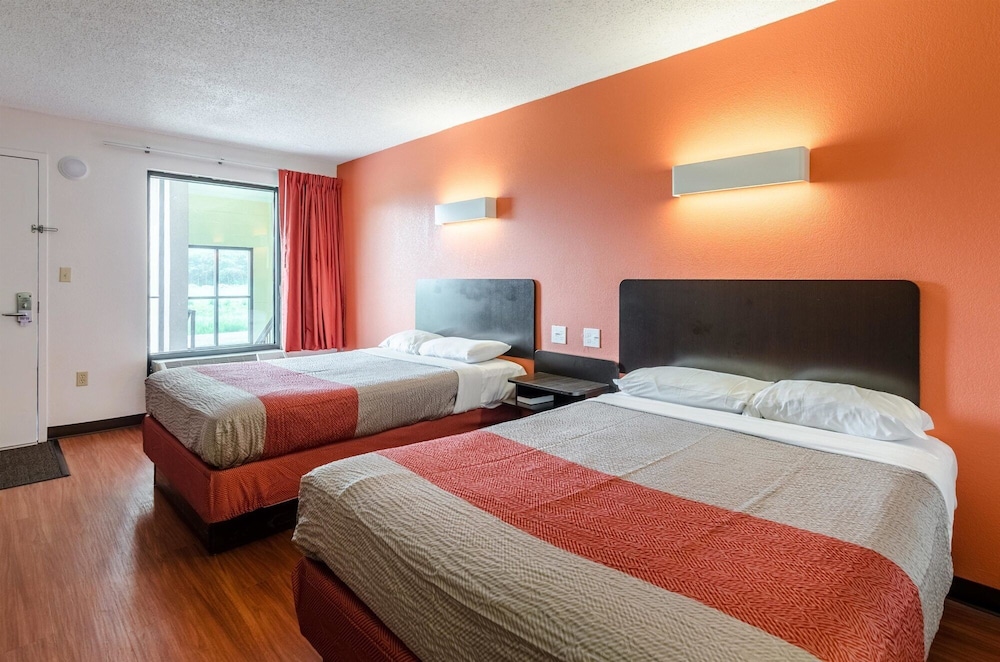 Motel6 Lexington, VA 22/42