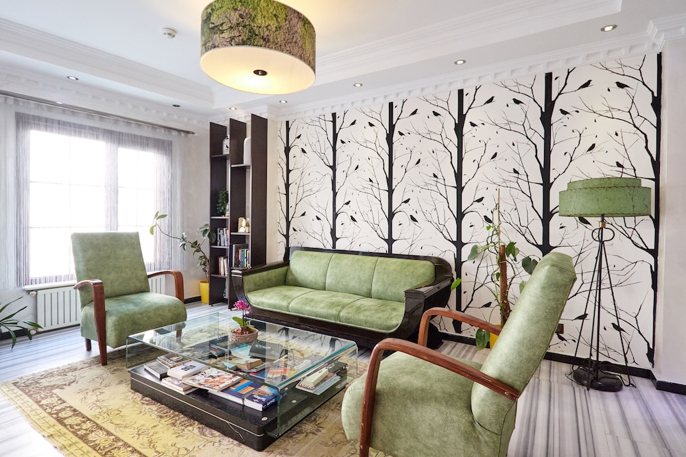 KUMRU HOTEL 33/50