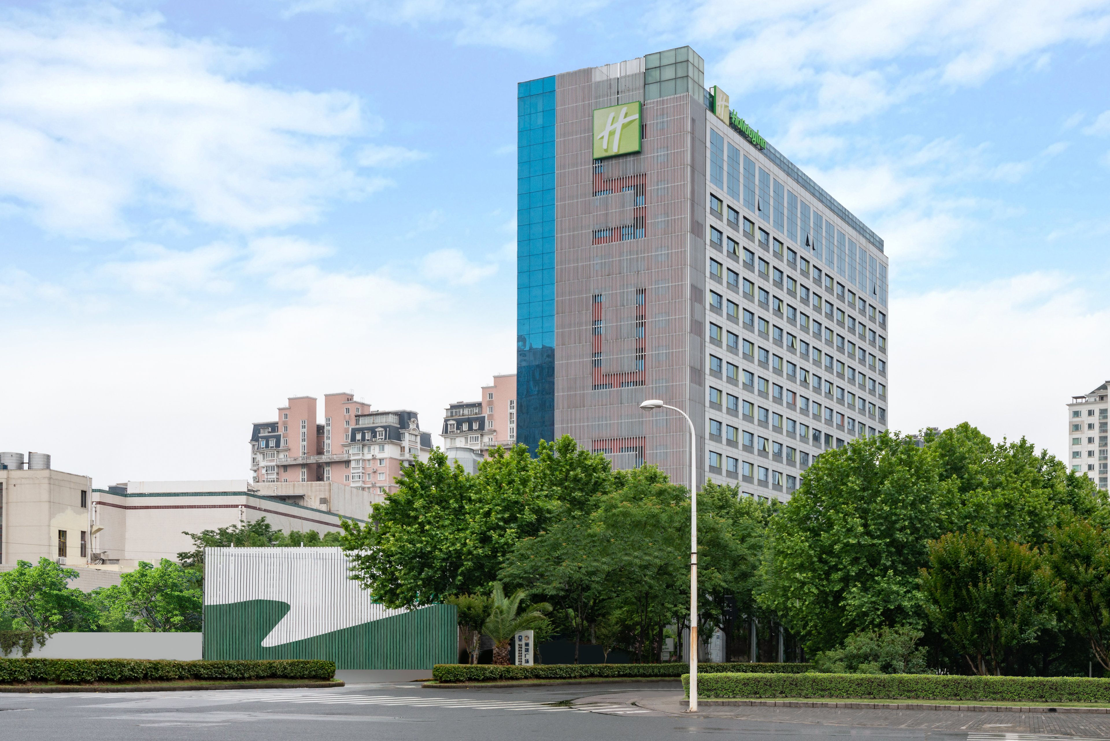 Holiday Inn Shanghai Pudong Nanpu 8/76