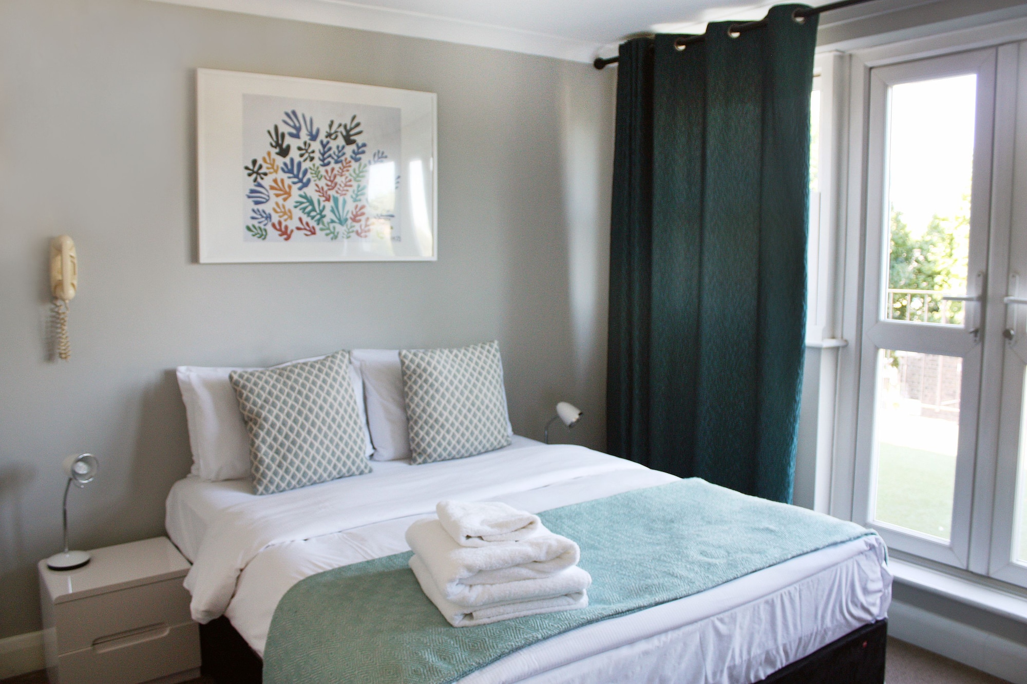 Studio, Double Bed