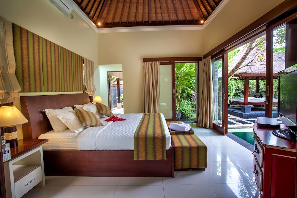 Tiga Samudra Villa 13/50