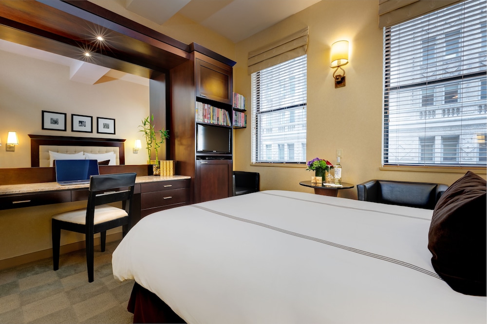 The Library Hotel 27/65
