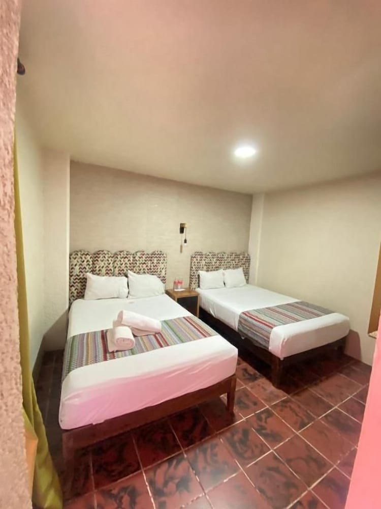 Hotel Flamingos 32/47
