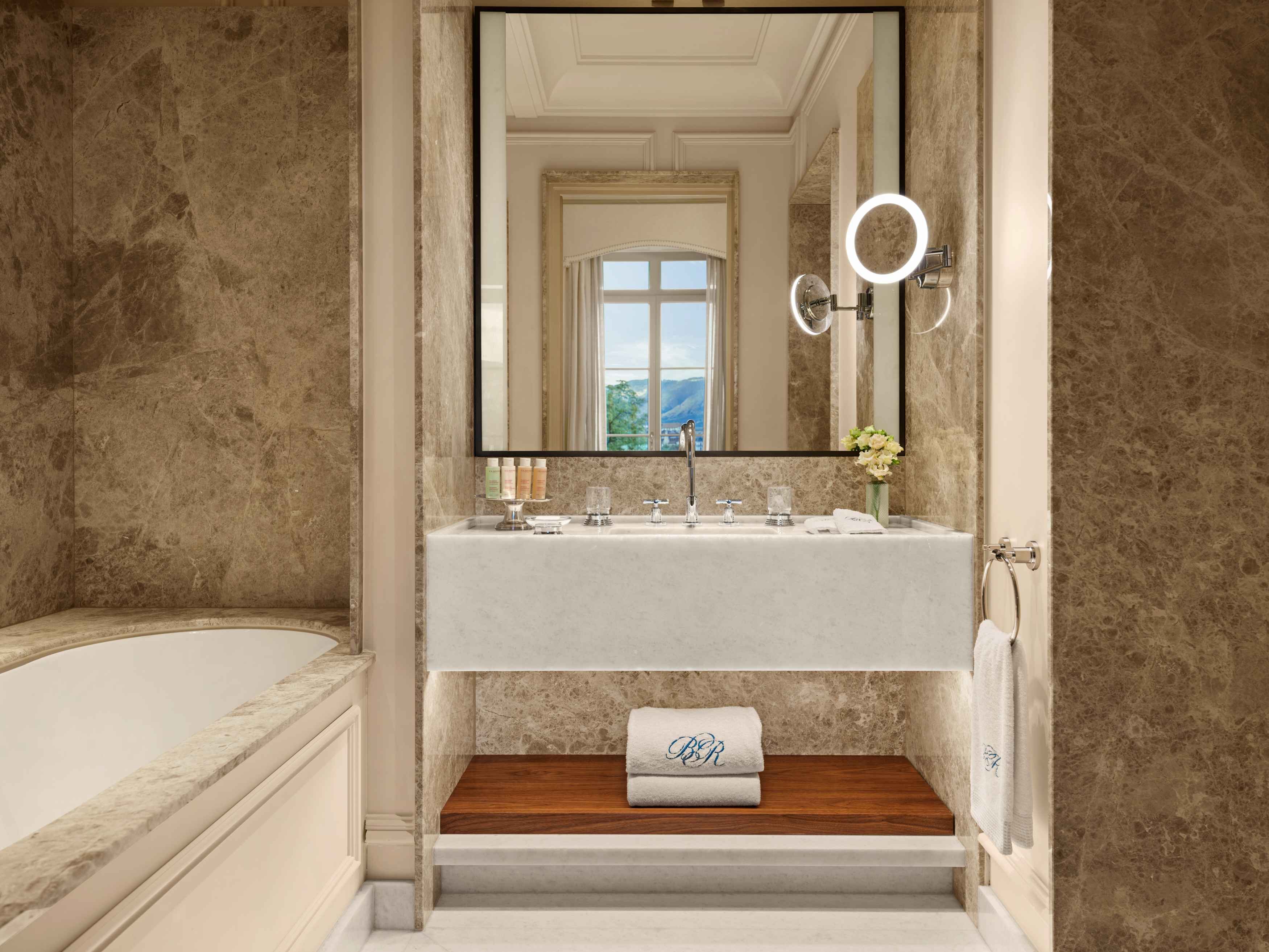 Beau Rivage Geneve 49/53
