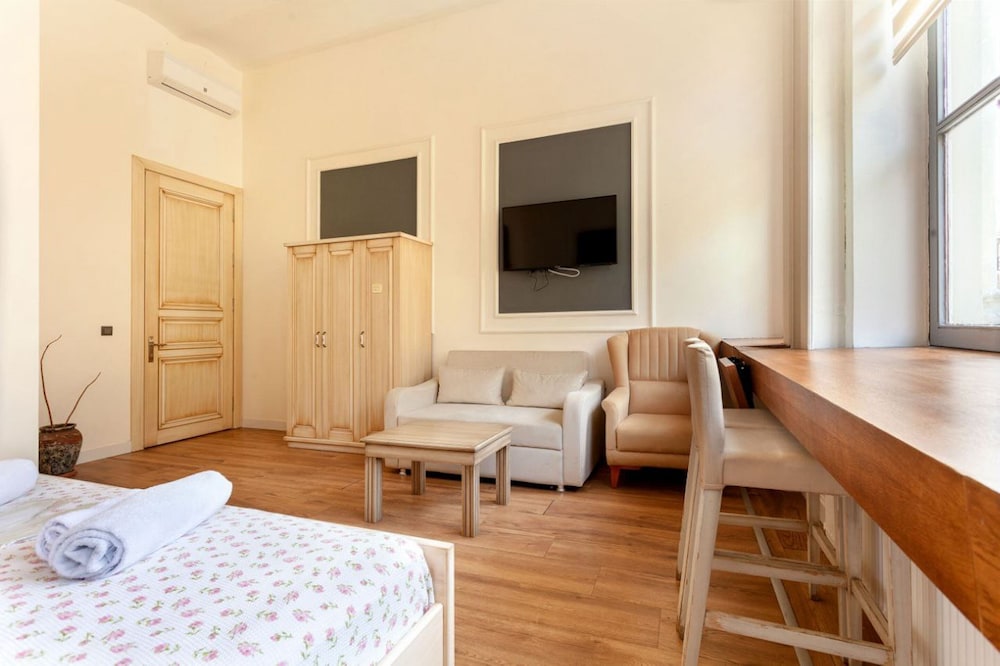 Cezayir Rooms 24/60