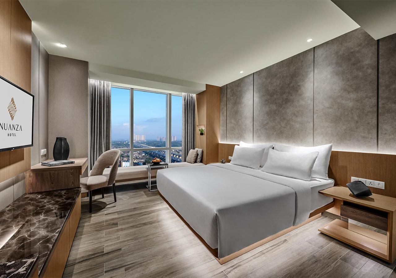 Designer, Double Bed
