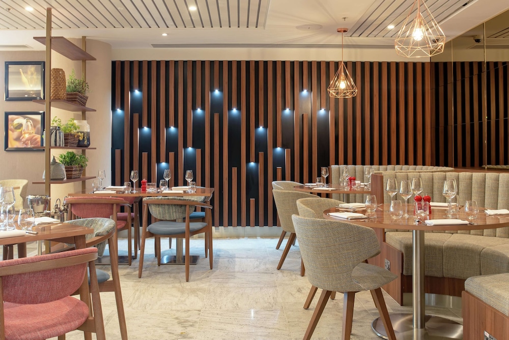 Hilton Garden Inn London Heathrow Terminal 2 and 3 59/66
