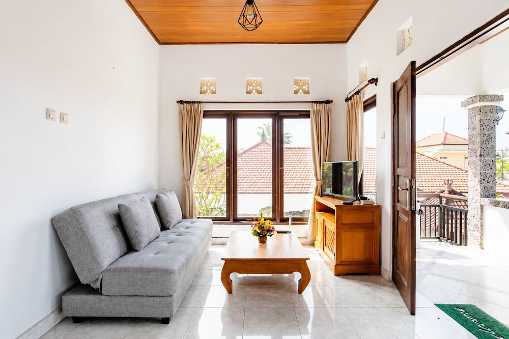 Rumah Akira Seminyak 12/23