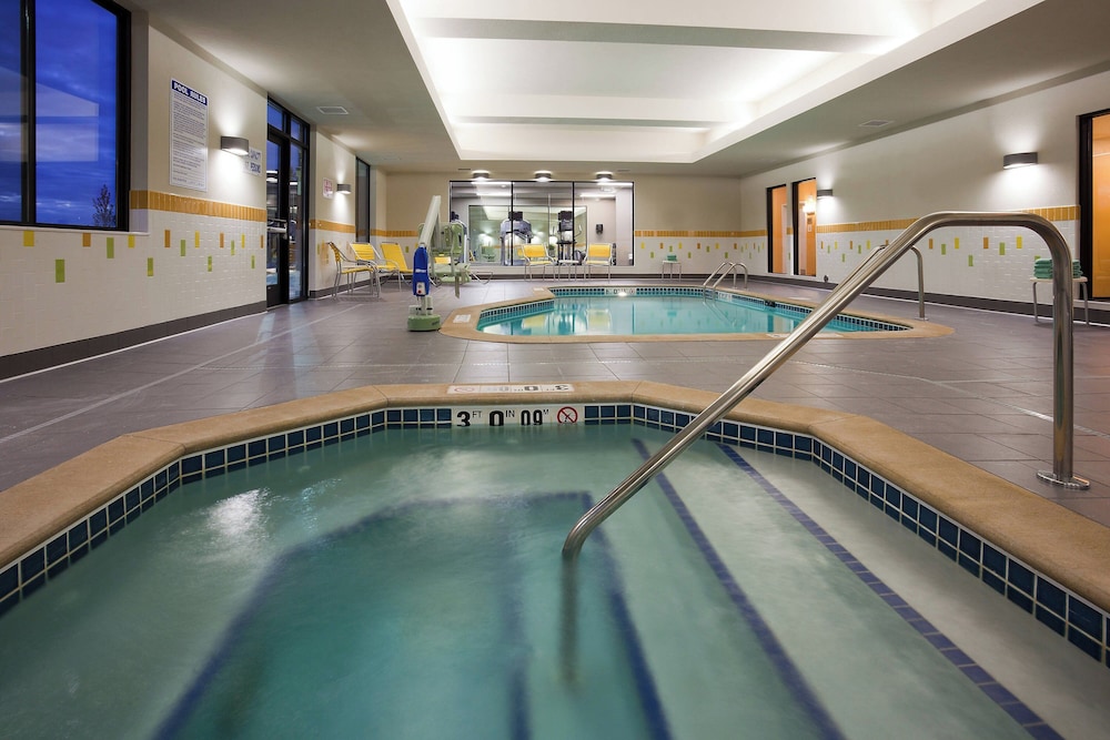 Fairfield Inn Suites By Marriott St Paul Northeast 10/30