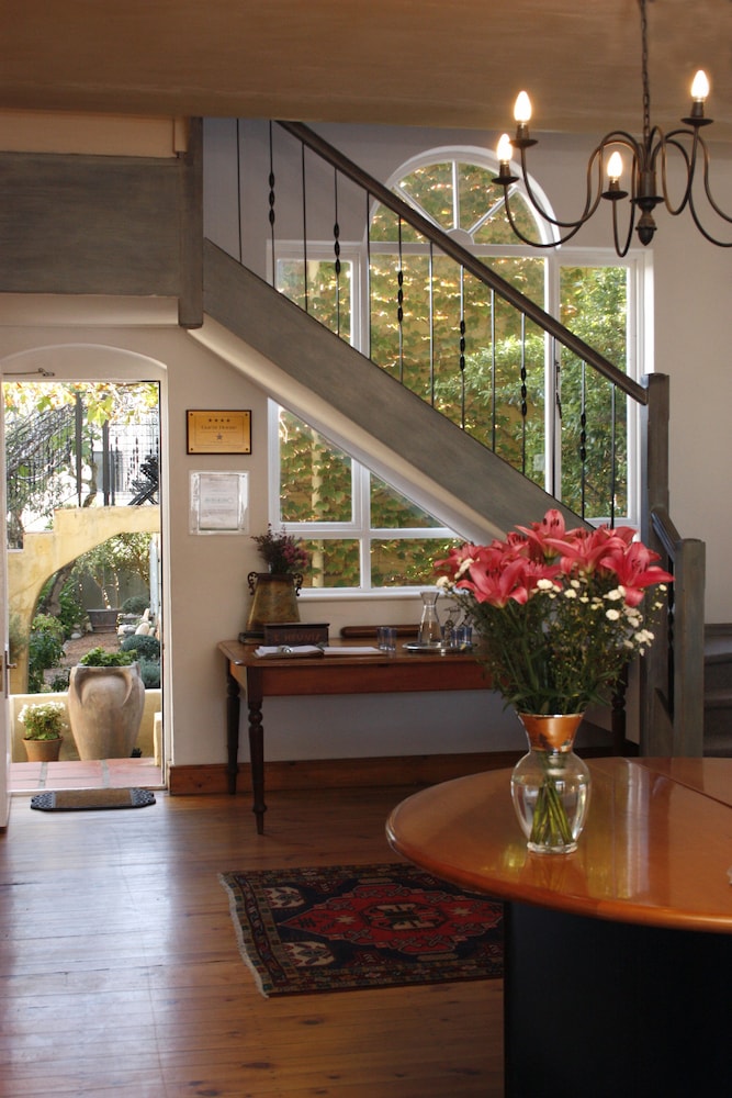 Auberge Burgundy Guest House Hermanus 7/43