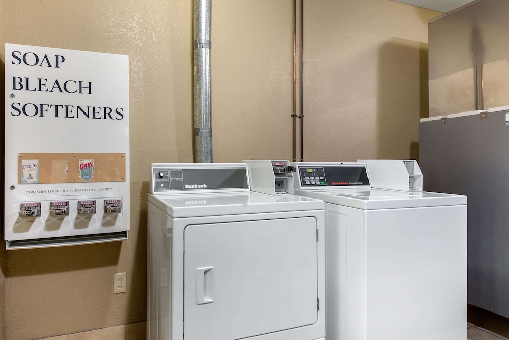 Quality Inn & Suites Lebanon I-65 34/38