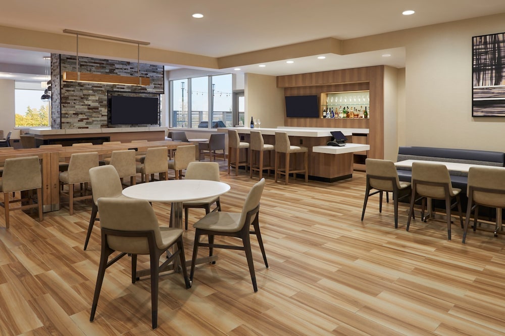 Residence Inn by Marriott Toronto Mississauga Southwest 23/25