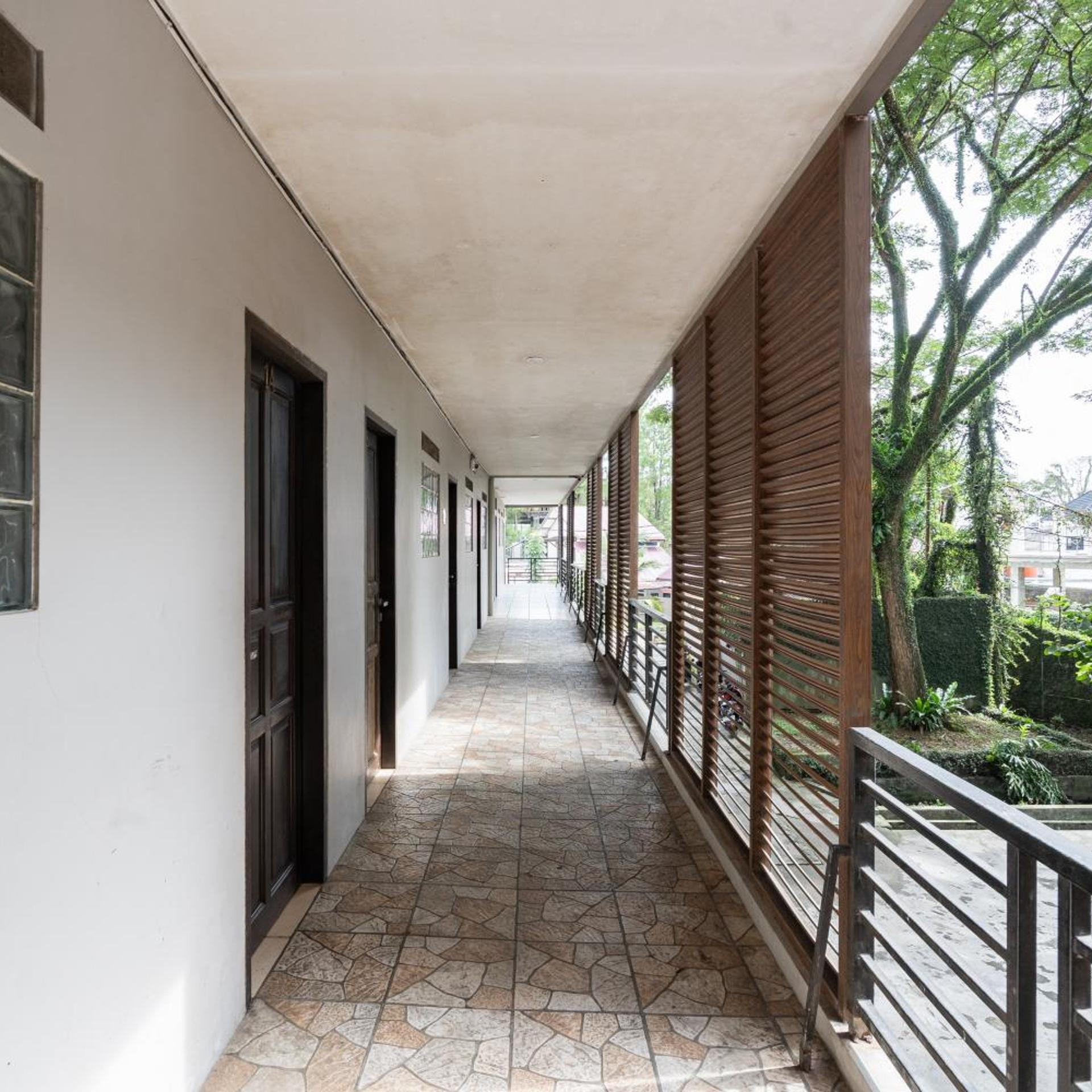 Urbanview Hotel Ulin Samarinda 4/36