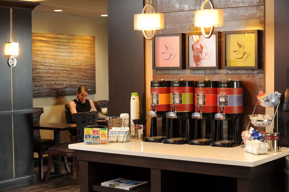 HAMPTON INN NEPTUNE/WALL 44/54