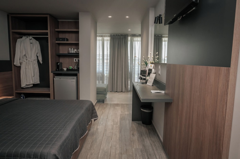 Elizabeth Queen Luxury Rooms 27/50