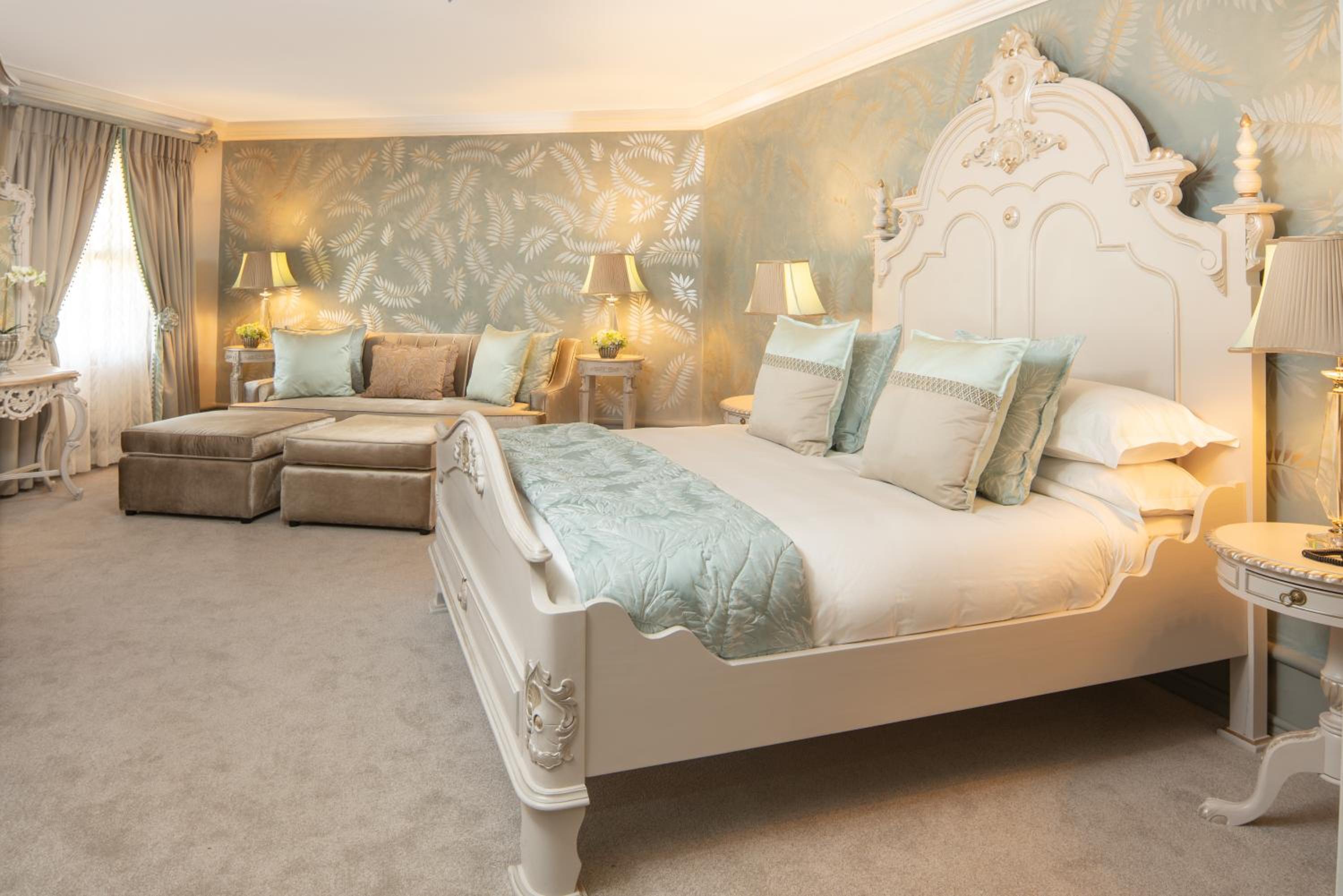 Honeymoon, Suite