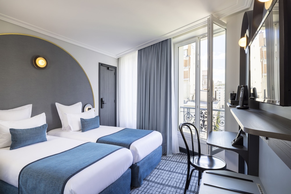 COMFORT, TWIN BEDS