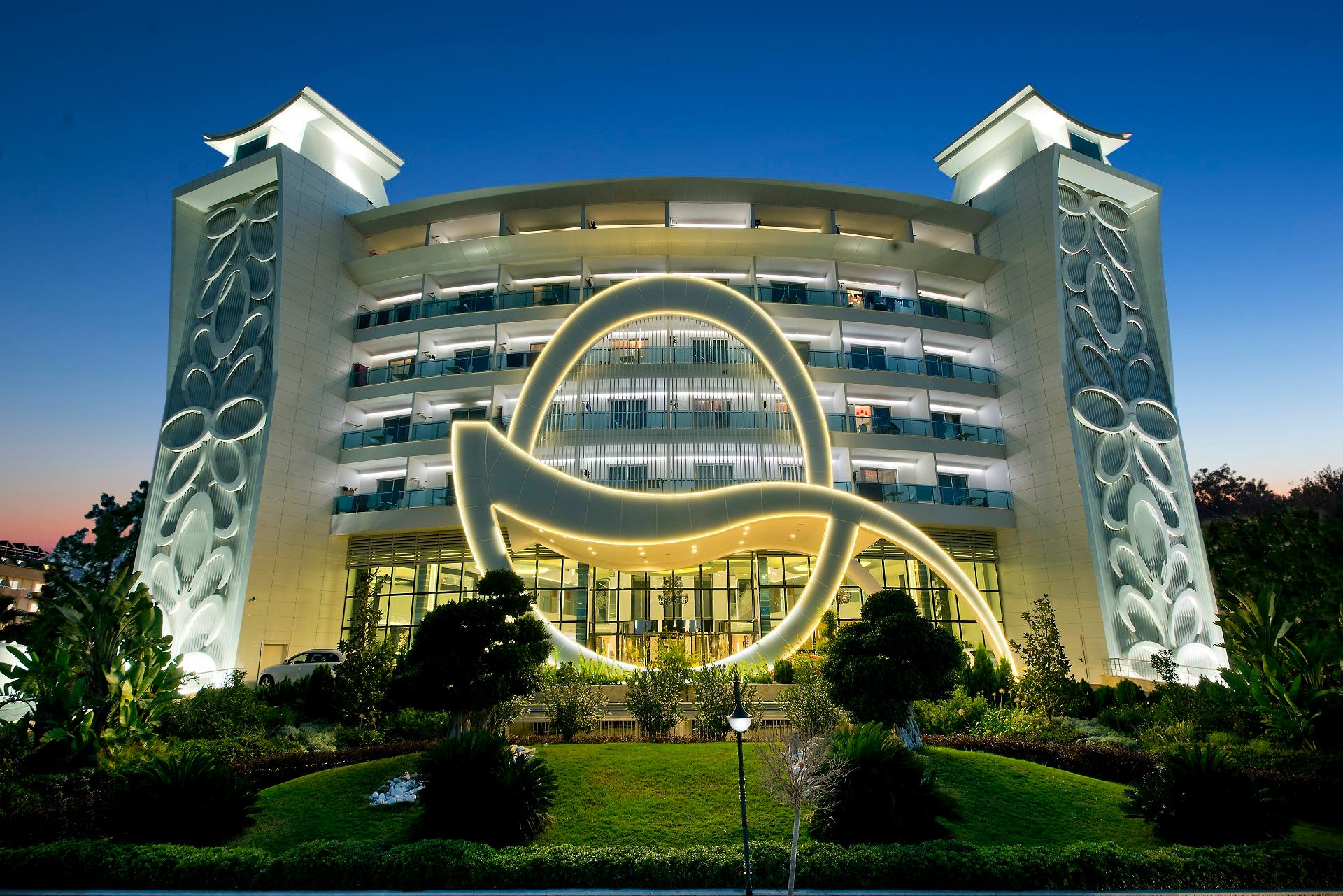 Q Premium Resort 1/24