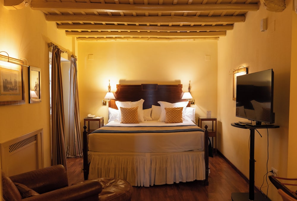 Basic Double Room (Annex), Las Casas De La Juderia Sevilla 4/10