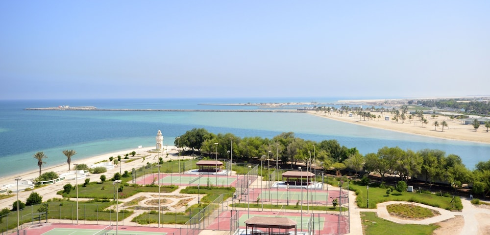 Mirfa Hotel 35/69