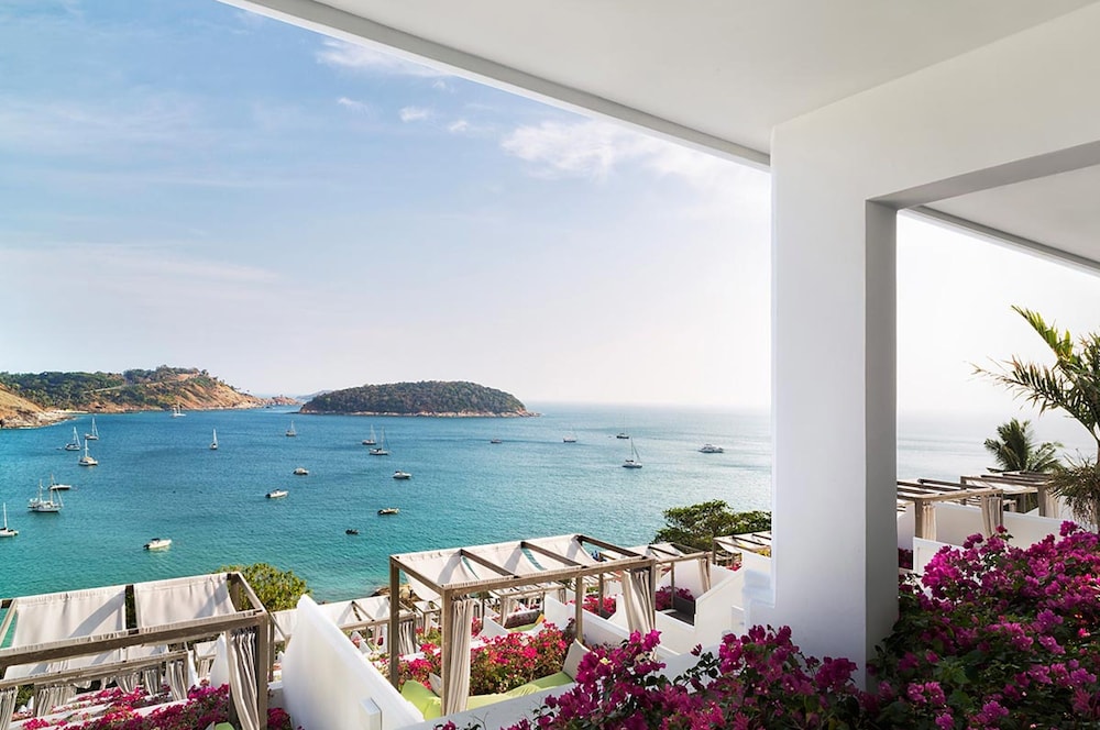 The Nai Harn Phuket 13/89