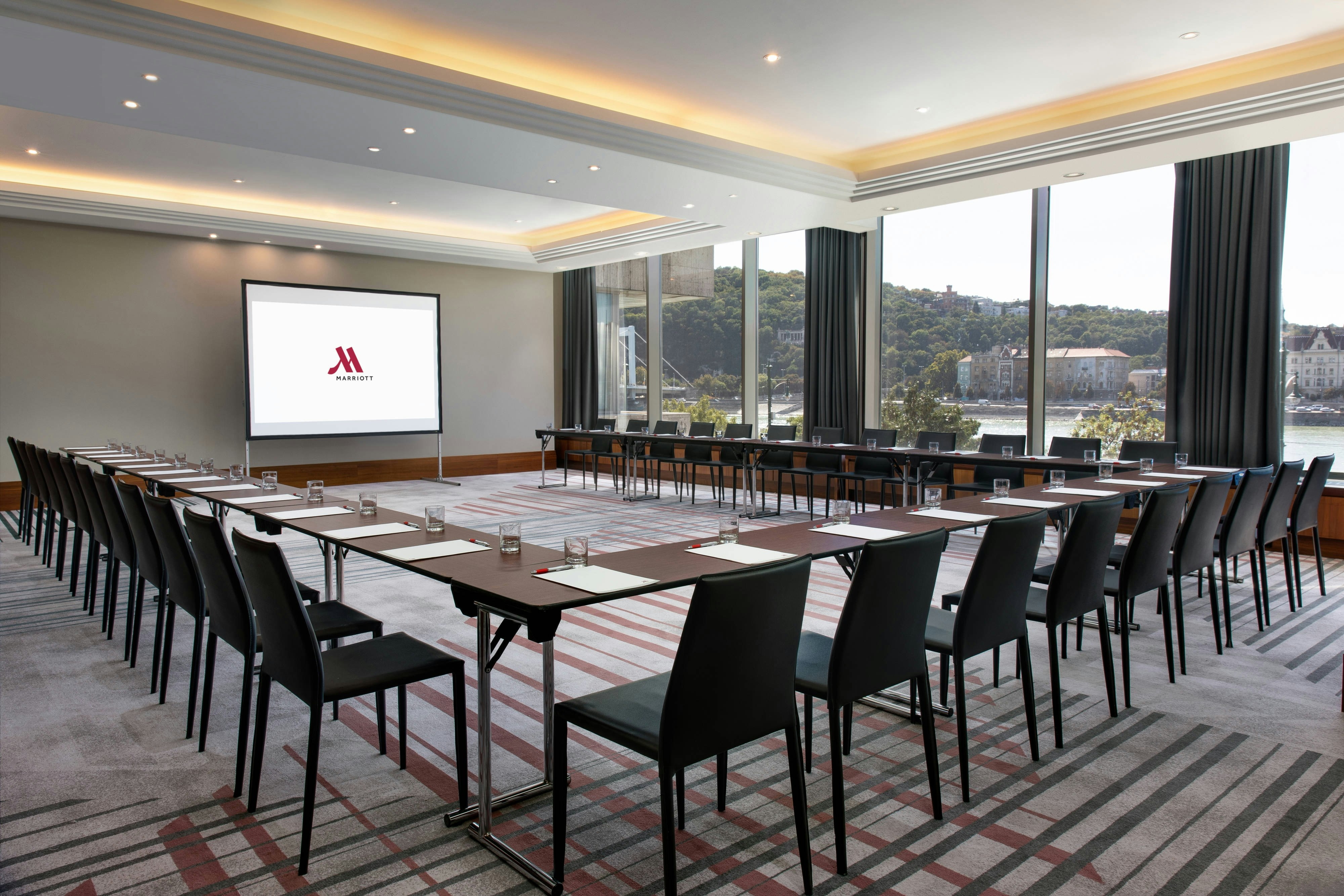 Budapest Marriott Hotel 40/50